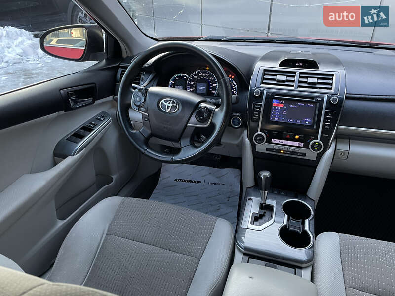 Седан Toyota Camry 2012 в Одесі