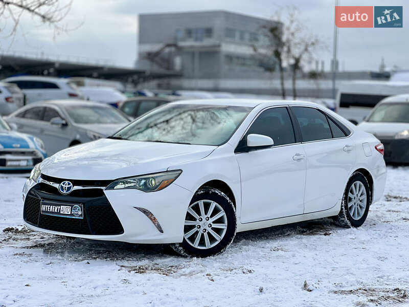 Toyota Camry 2015