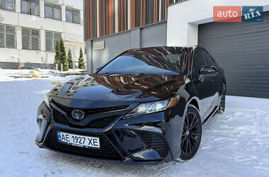 Седан Toyota Camry 2020 в Дніпрі