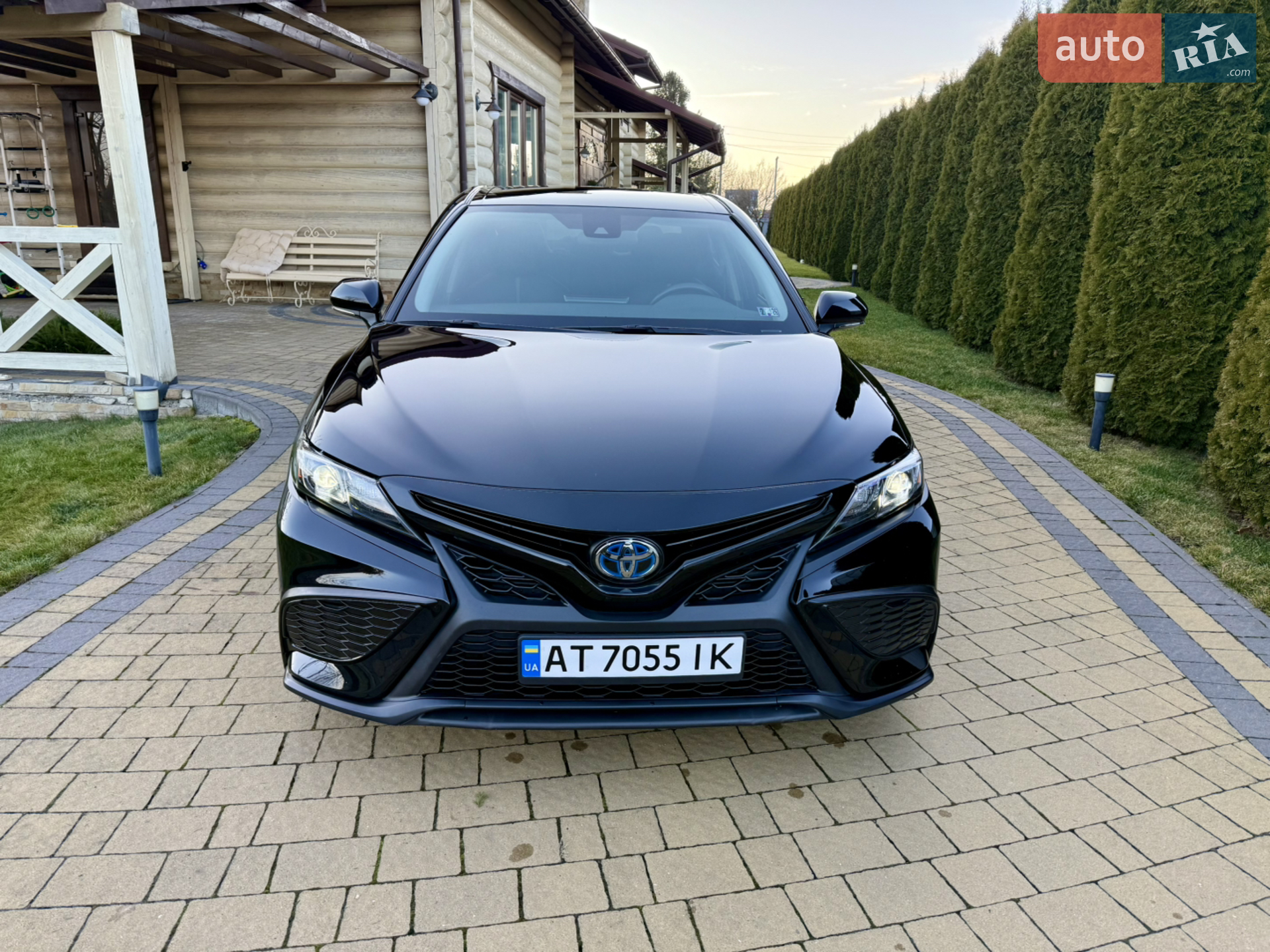2022 Toyota Camry - мініатюра 2