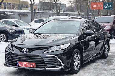 Седан Toyota Camry 2021 в Львове