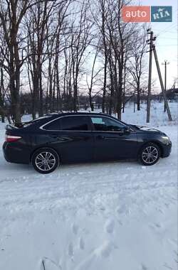 Седан Toyota Camry 2015 в Києві