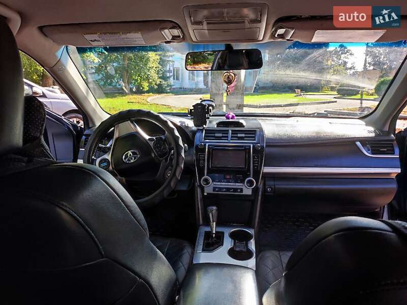 Седан Toyota Camry 2013 в Коростышеве