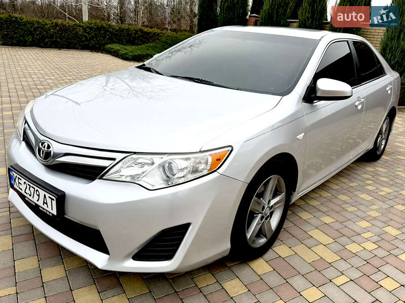 Toyota Camry 2014