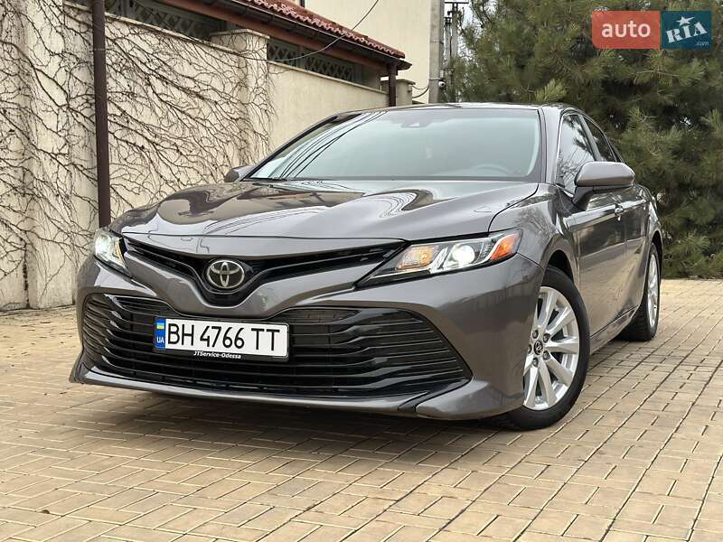 Toyota Camry 2017