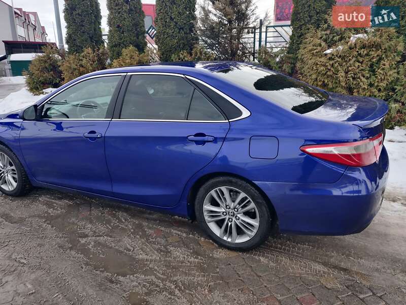 Седан Toyota Camry 2014 в Тернополе