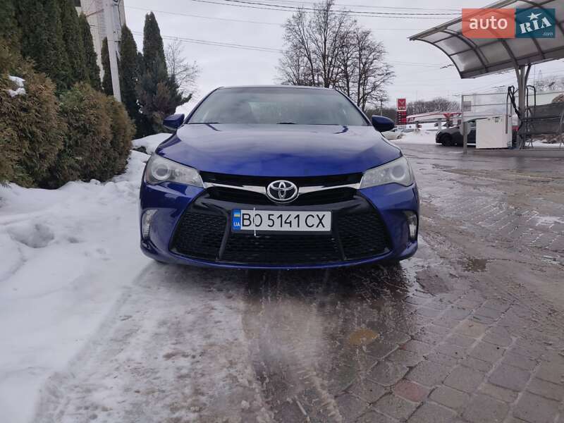 Седан Toyota Camry 2014 в Тернополе