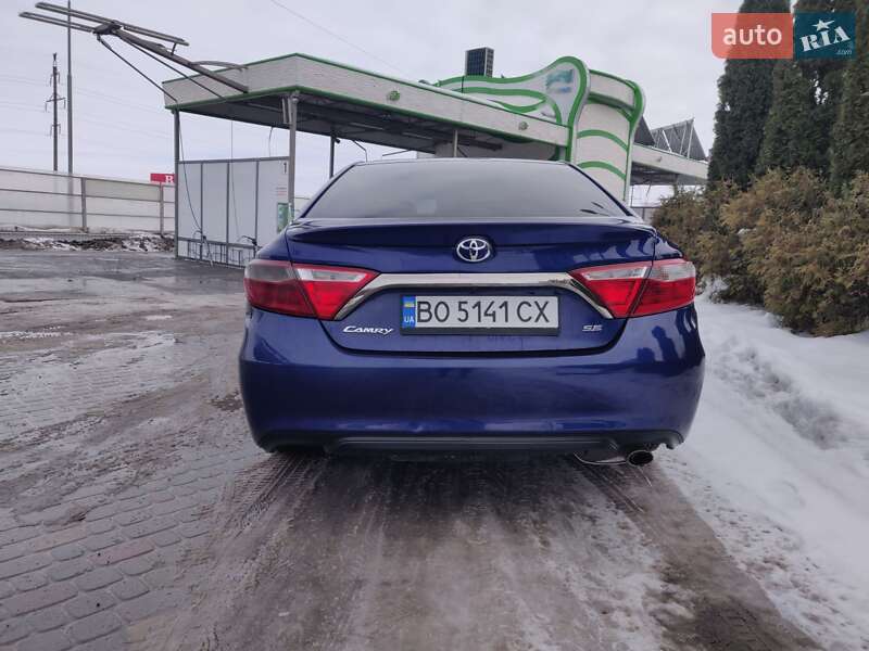 Седан Toyota Camry 2014 в Тернополе