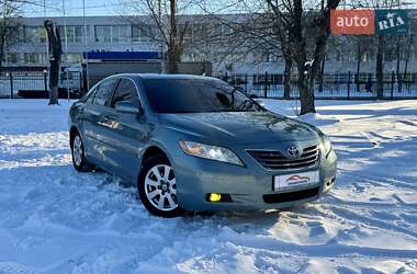 Седан Toyota Camry 2009 в Киеве