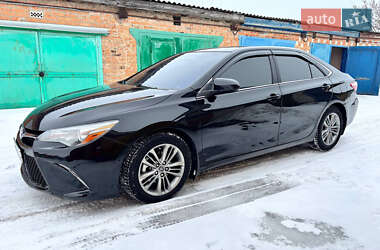 Седан Toyota Camry 2015 в Гайсине