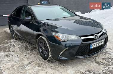 Седан Toyota Camry 2016 в Чернігові