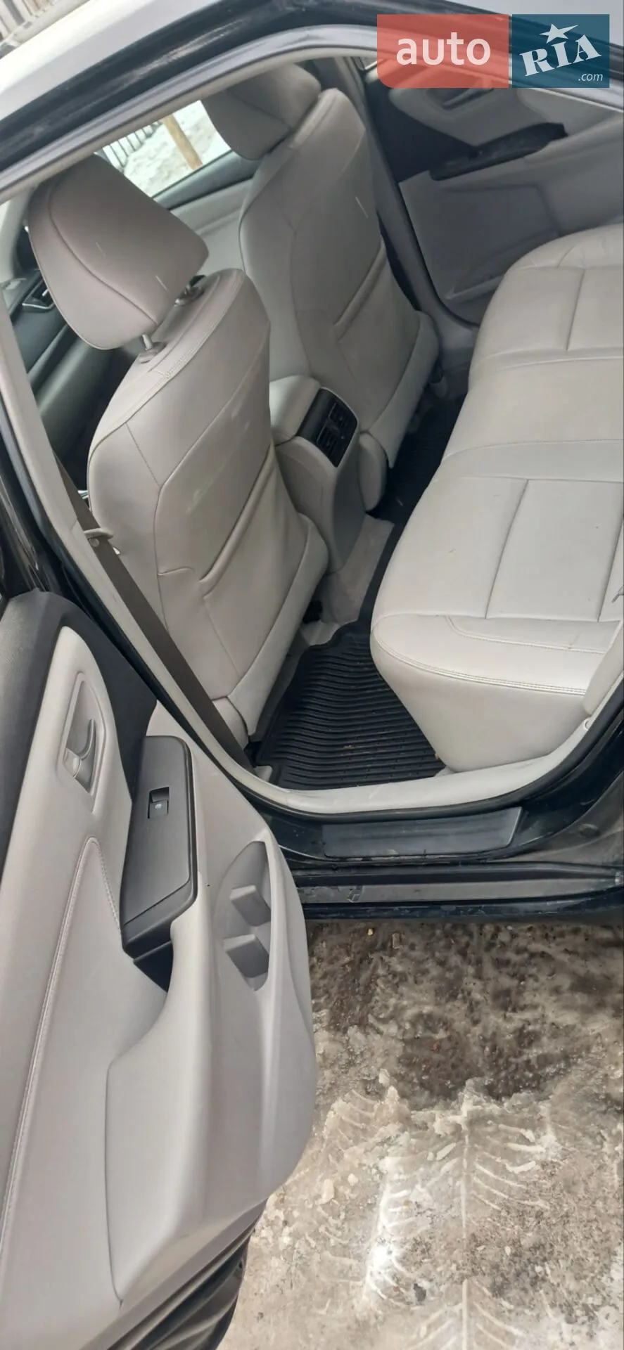 2016 Toyota Camry - мініатюра 8