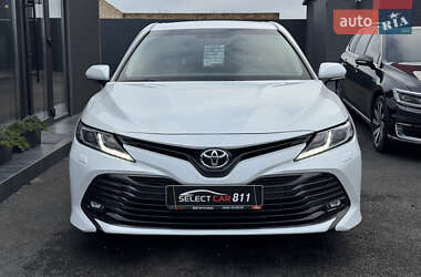 Седан Toyota Camry 2020 в Малій Висці