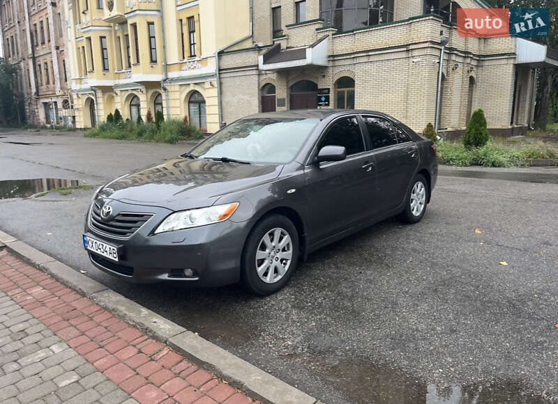 Toyota Camry 2008