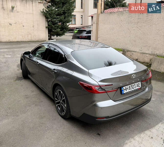 Седан Toyota Camry 2025 в Одессе