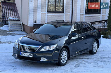 Седан Toyota Camry 2013 в Вінниці