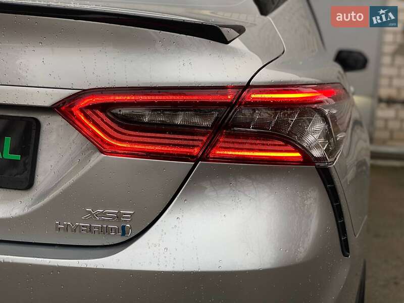 Седан Toyota Camry 2020 в Киеве