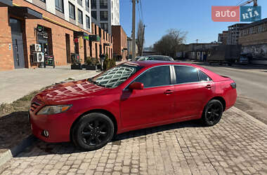 Седан Toyota Camry 2011 в Львові