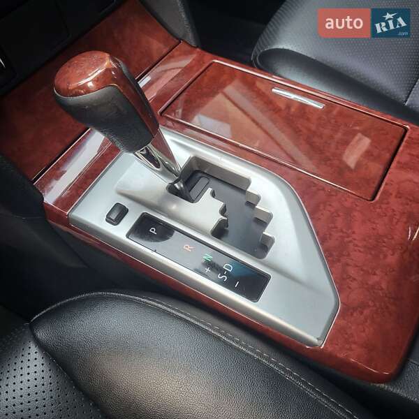 Седан Toyota Camry 2011 в Смеле