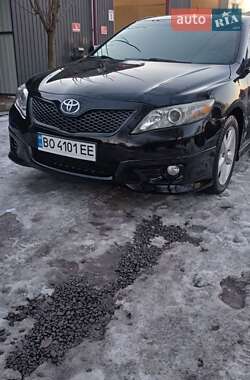 Седан Toyota Camry 2011 в Збараже