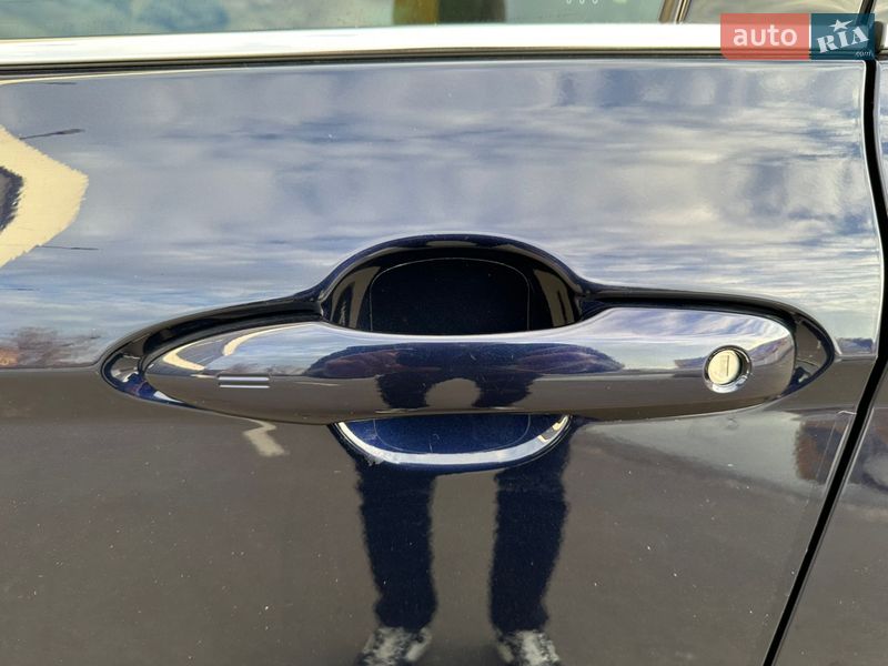 Седан Toyota Camry 2021 в Киеве