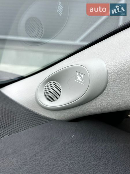 Седан Toyota Camry 2021 в Киеве