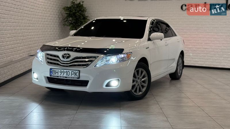 Toyota Camry 2011
