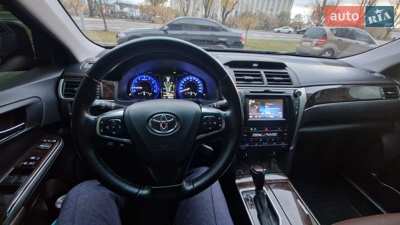 Седан Toyota Camry 2016 в Харькове