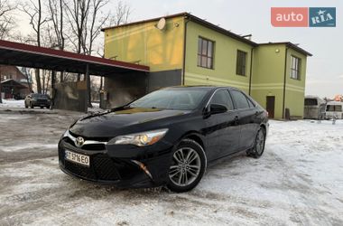 Седан Toyota Camry 2015 в Івано-Франківську