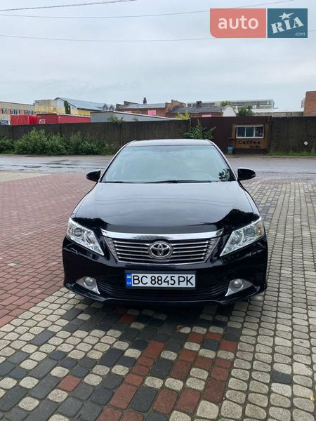 Toyota Camry 2011