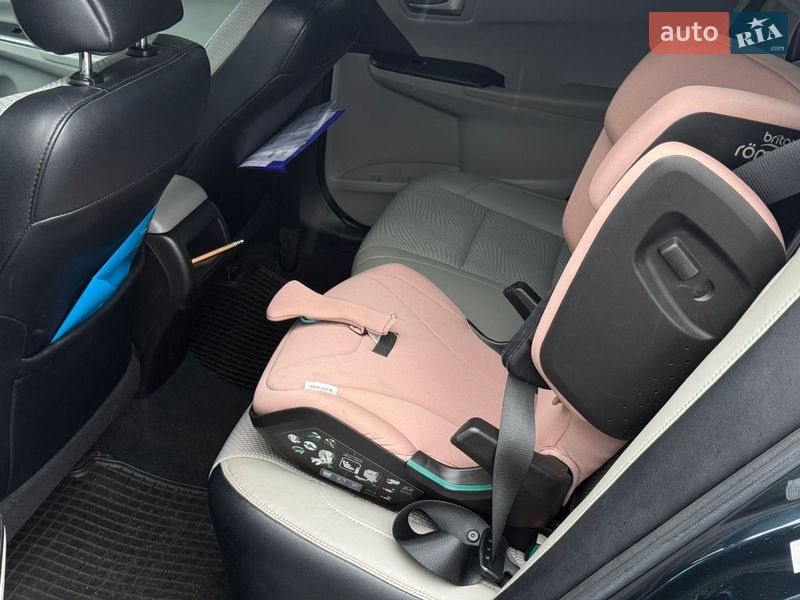 Седан Toyota Camry 2016 в Виннице