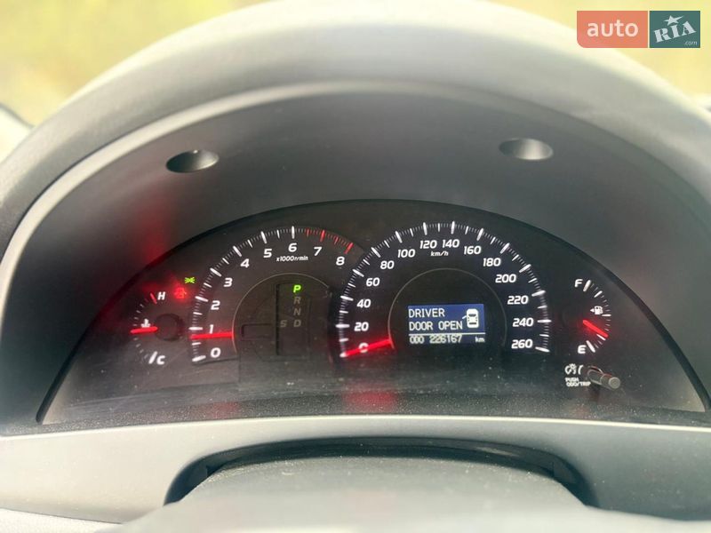 Седан Toyota Camry 2007 в Киеве