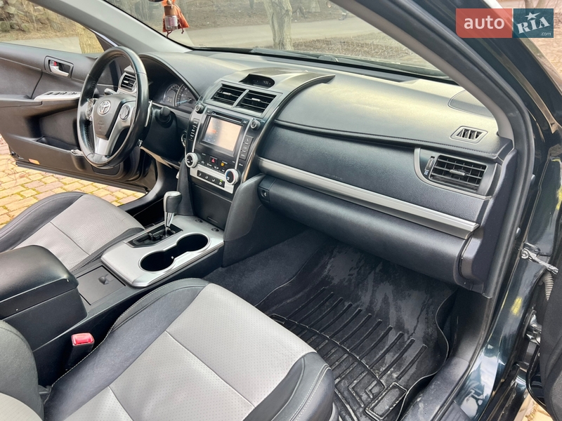Седан Toyota Camry 2012 в Одессе