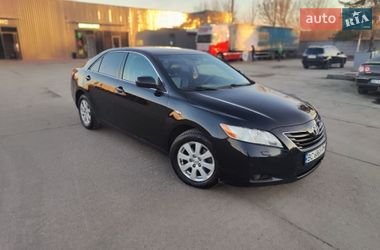 Седан Toyota Camry 2006 в Жовкві