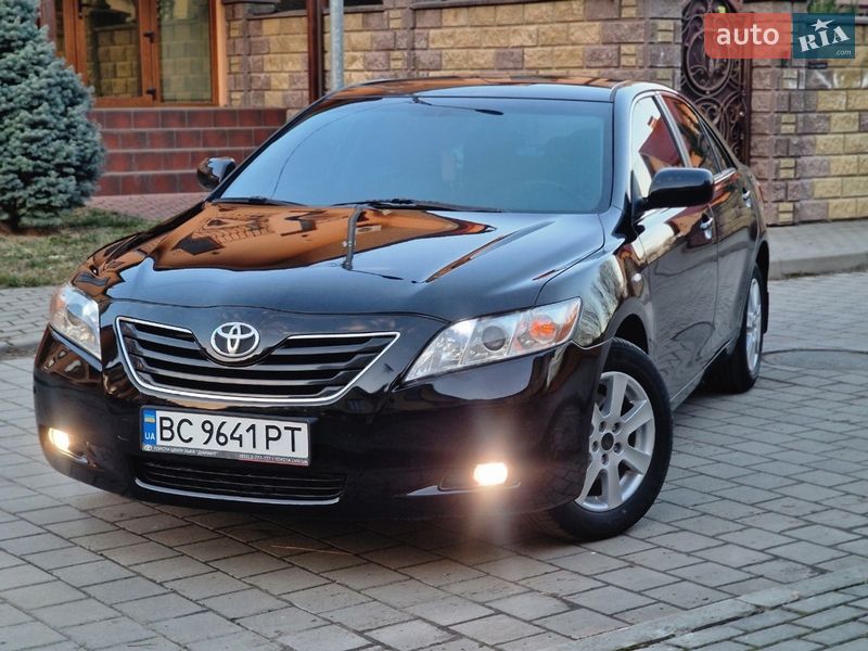 Седан Toyota Camry 2006 в Стрые