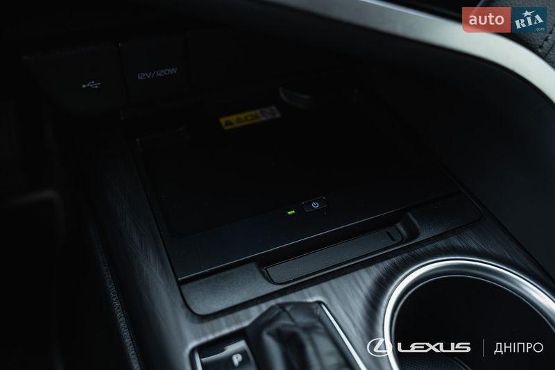 Седан Toyota Camry 2024 в Днепре