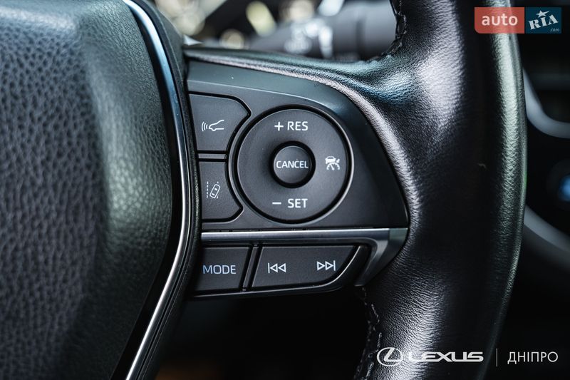 Седан Toyota Camry 2024 в Днепре