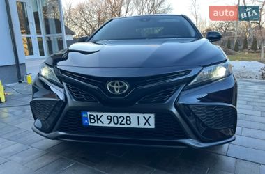 Седан Toyota Camry 2020 в Бучі