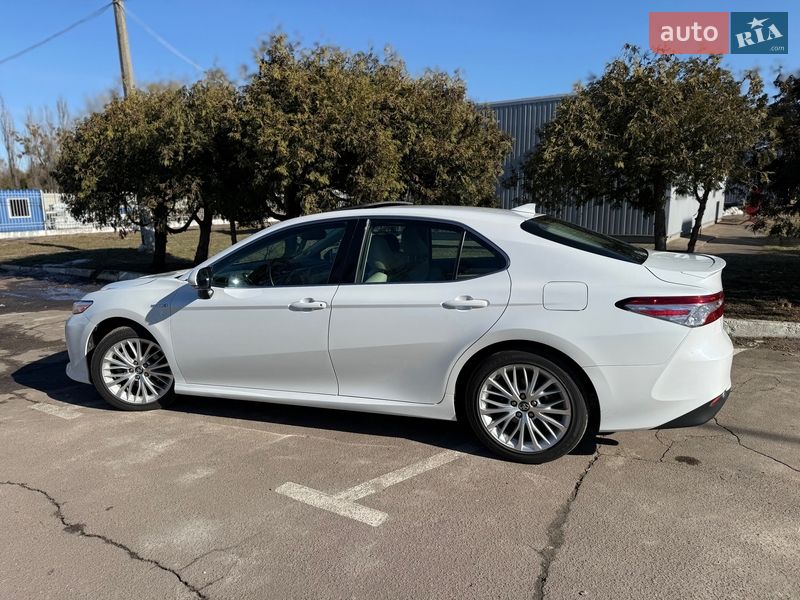 Toyota Camry 2018