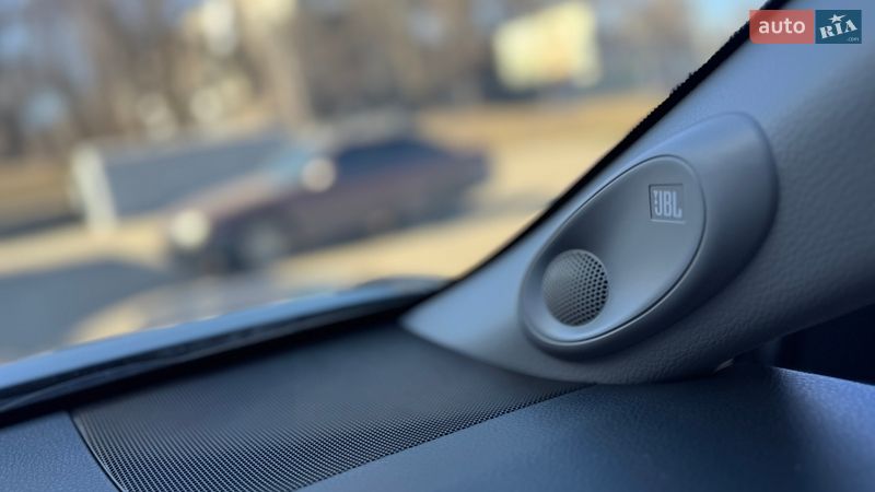 Седан Toyota Camry 2022 в Дніпрі