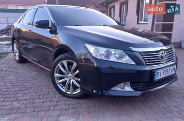 Седан Toyota Camry 2011 в Миргороде