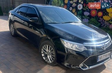 Седан Toyota Camry 2017 в Виннице