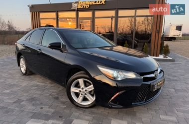 Седан Toyota Camry 2015 в Коломые
