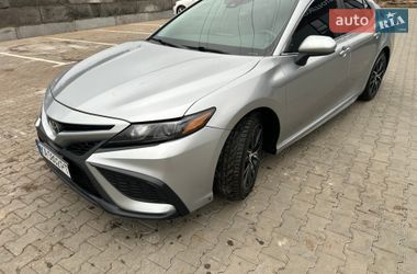 Седан Toyota Camry 2021 в Киеве