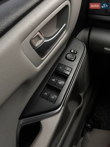 Седан Toyota Camry 2015 в Подольске