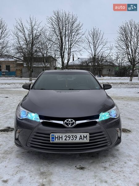 Седан Toyota Camry 2015 в Подольске