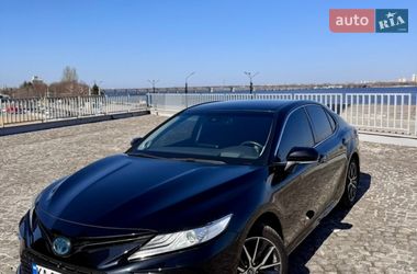 Седан Toyota Camry 2023 в Днепре