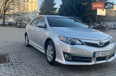 Седан Toyota Camry 2014 в Чернівцях