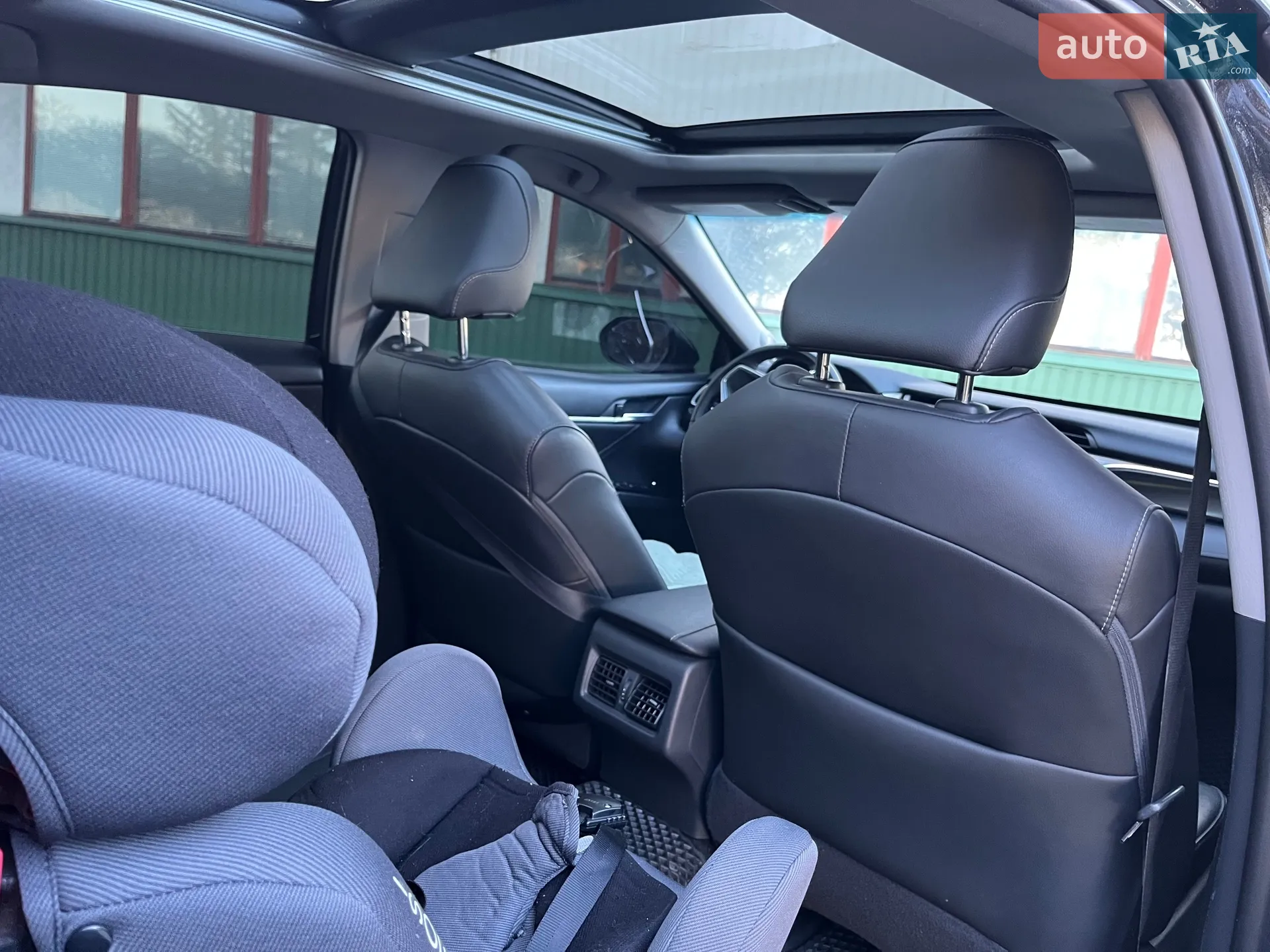 2017 Toyota Camry - мініатюра 15