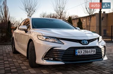 Седан Toyota Camry 2021 в Харькове